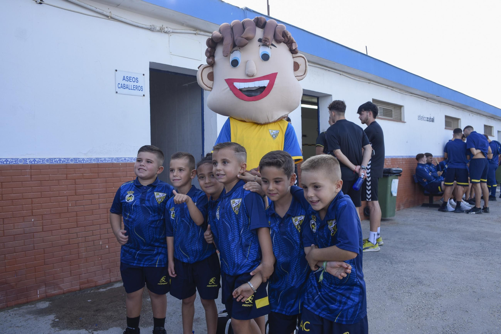 La presentación de los equipos de cantera del Zabal y la Balona, en imágenes