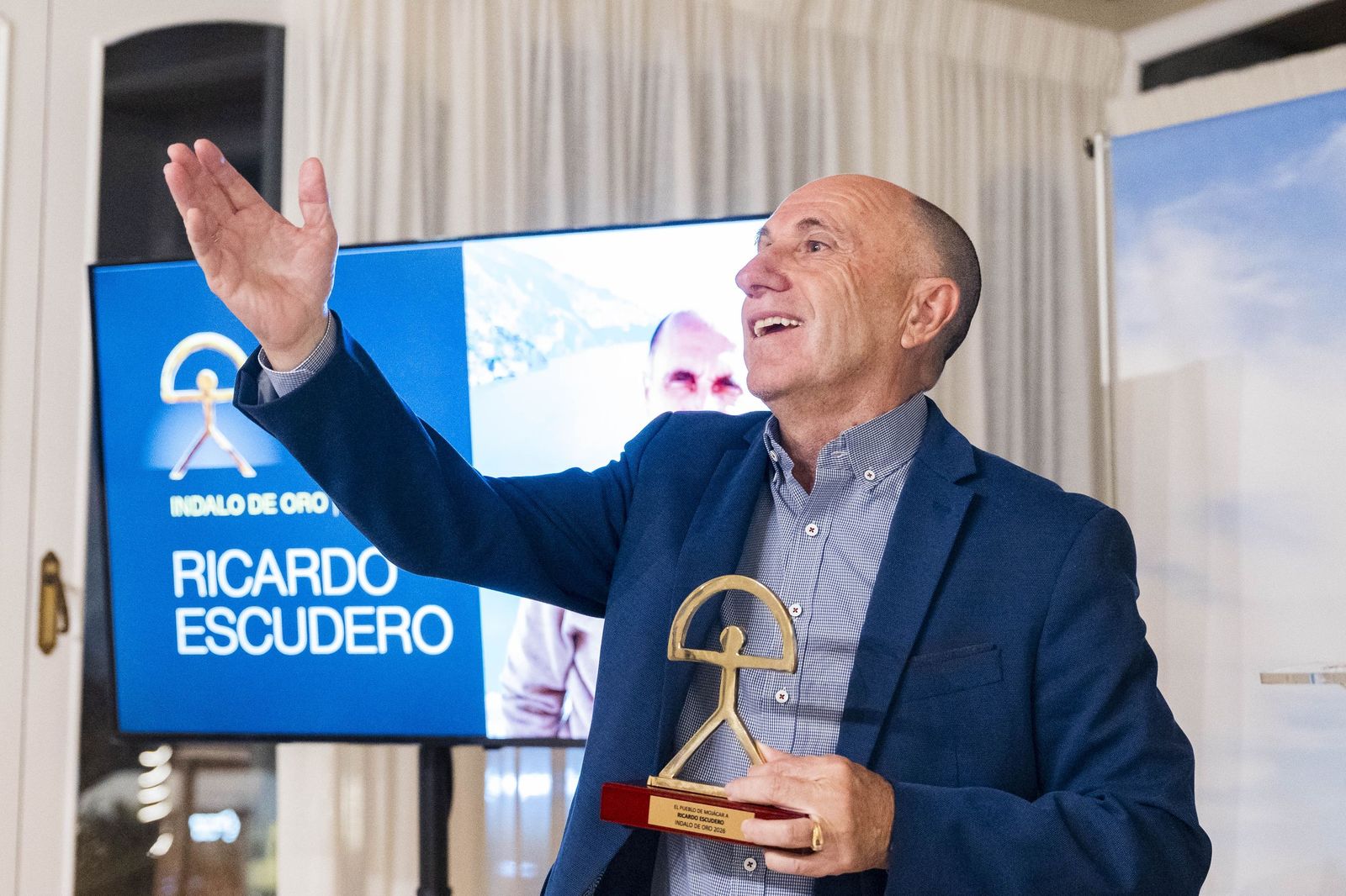La presentación de 'Mojácar Sostenible' y la entrega del Indalo de Oro a Ricardo Escudero, en imágenes