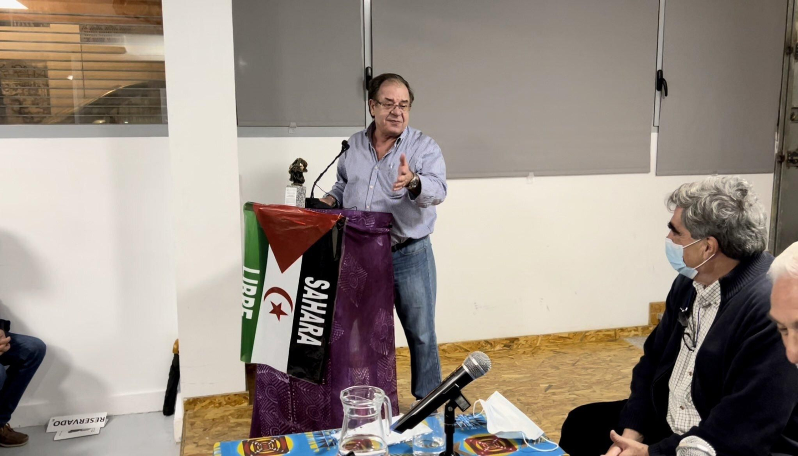 Miguel Rodríguez, tras recibir el premio.