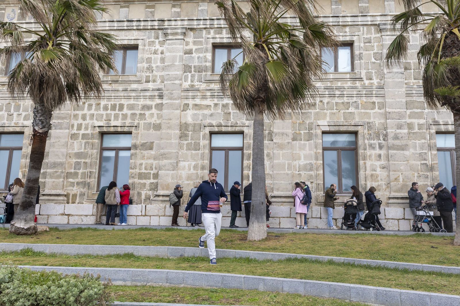Las imágenes de la Chicharronada y la Gambada del Carnaval de Cádiz 2025