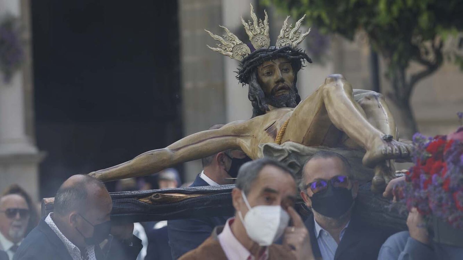 Las imágenes del Viernes Santo en Tarifa: Siete Palabras