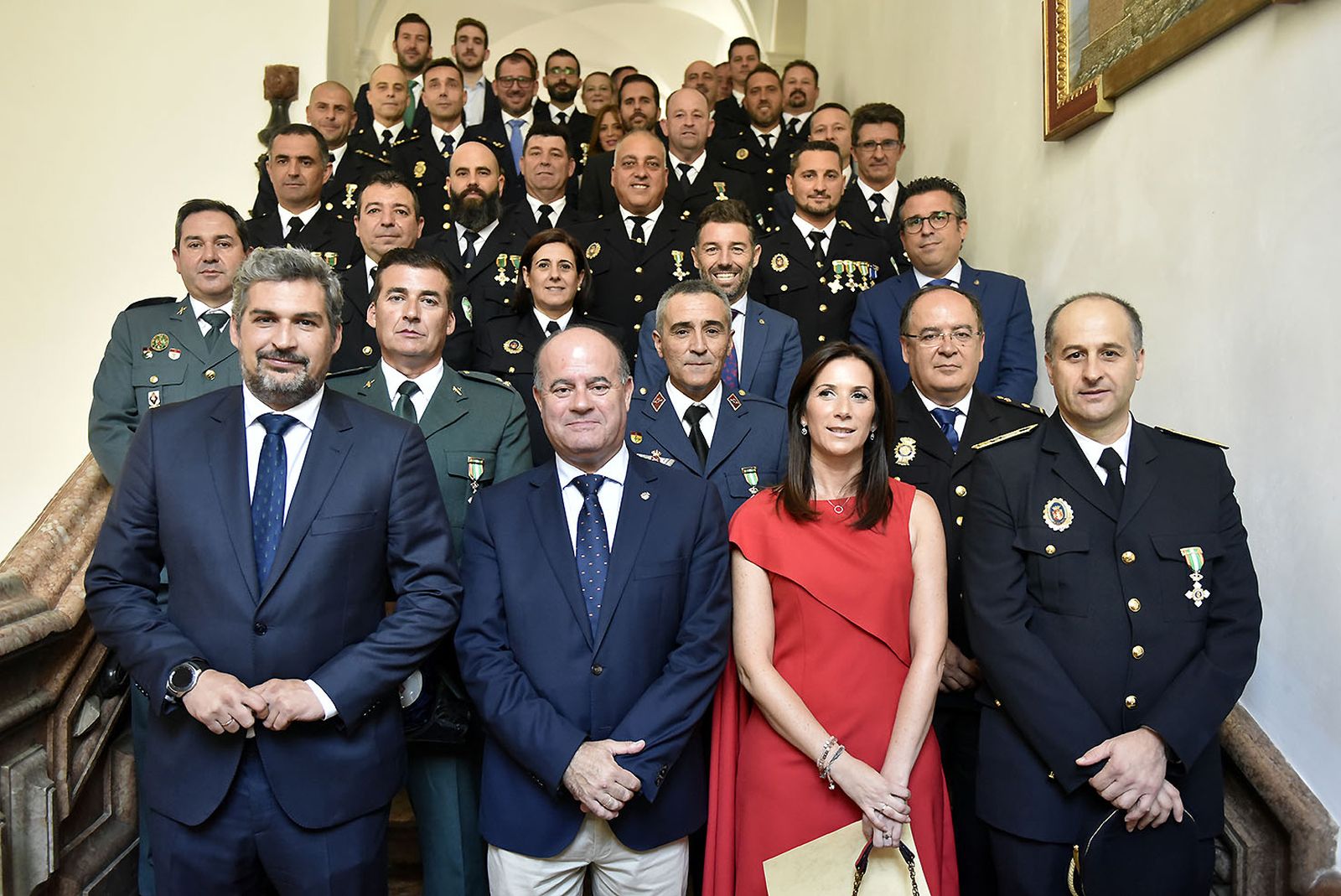 Fotografía de familia en el Ayuntamiento de Antequera