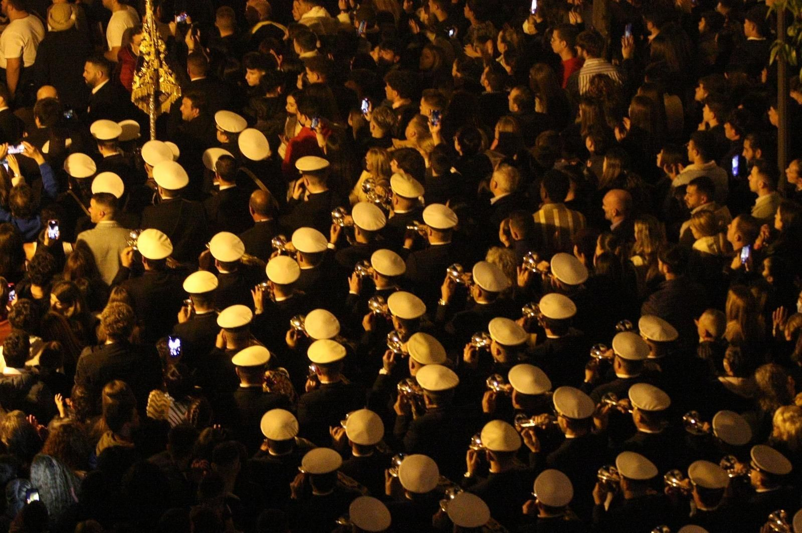 Imágenes del Nazareno recorriendo las calles de Huelva en la Semana Santa 2022.