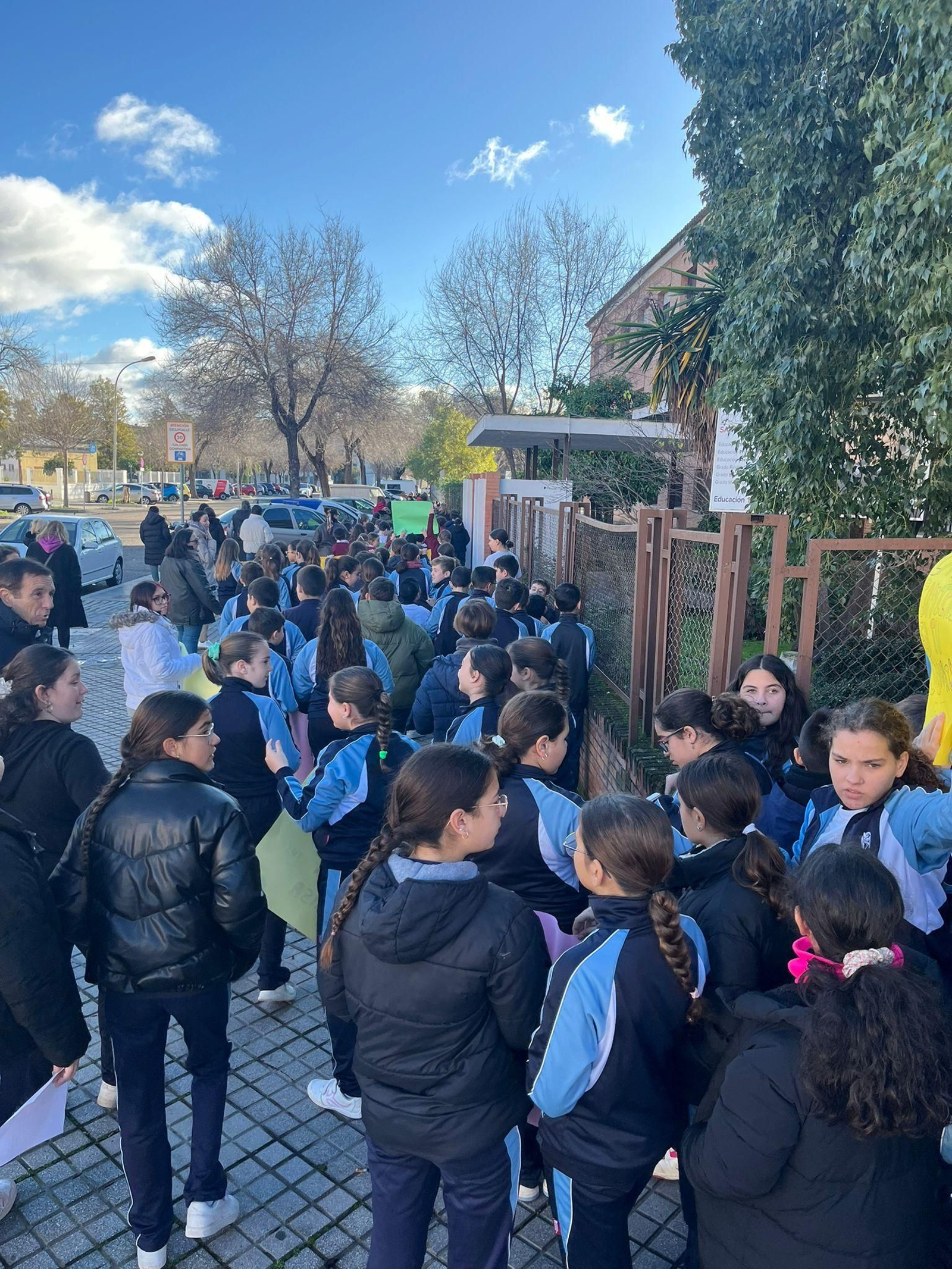 Los colegios de Córdoba celebran el Día de la Paz, en imágenes