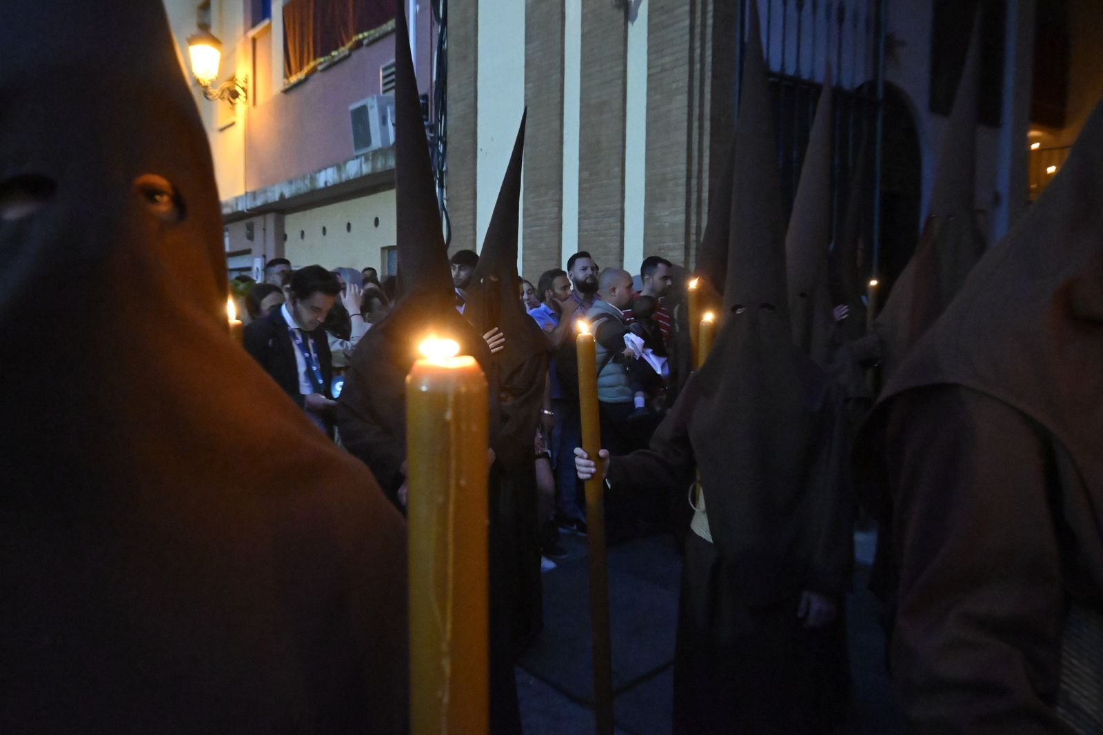 Lunes Santo: Calvario en Huelva, en imágenes