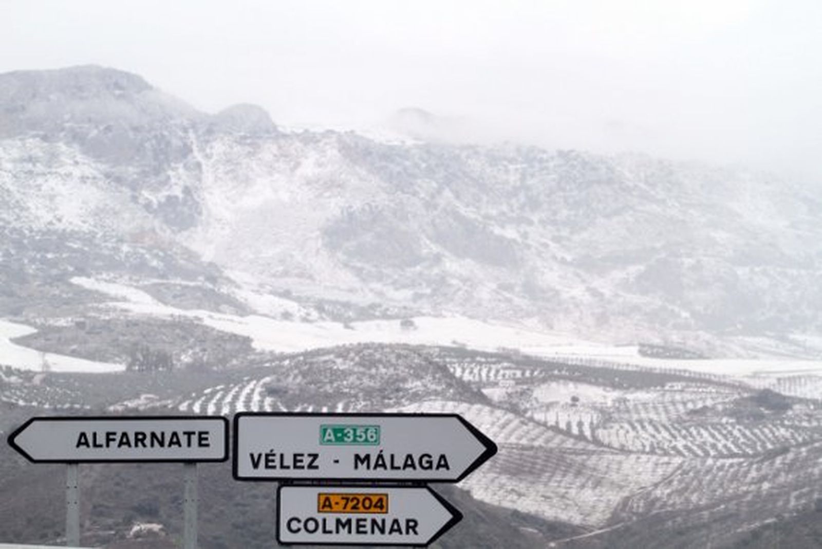 Meteorología activa la alerta naranja en Andalucía Oriental por la nieve
