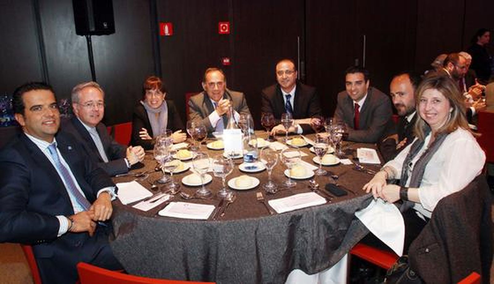 Jorge González, César Pérez, Diana Martín, Antonio Ortiz, Juan Luis Pinto, Ricardo Martínez, Rafael Durbán y Marina García.