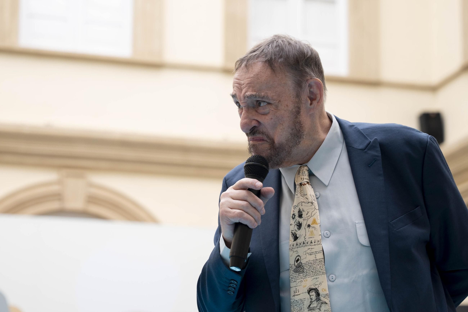 La estrella a JOHN RHYS-DAVIES luce en el paseo de la fama de Almería