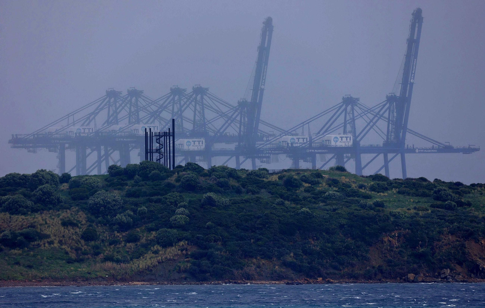 Fotos de los efectos de la borrasca Herminia en Algeciras