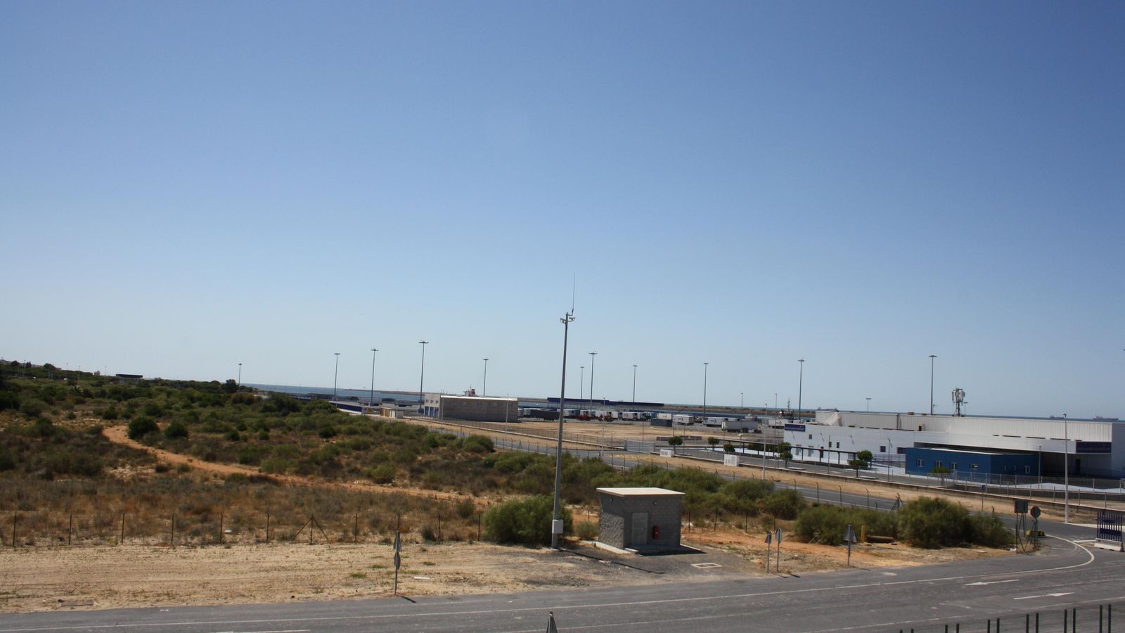 Superficie donde irá ubicado el hub del frío, junto al Puesto de Inspección Fronteriza.