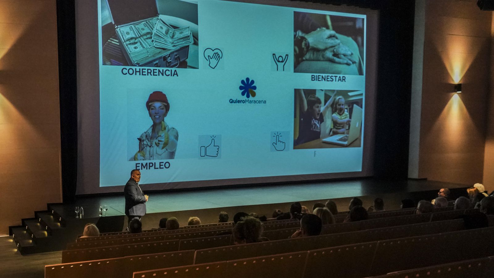 El Teatro Municipal de Maracena fue el escenario de la presentación de este nuevo proyecto.