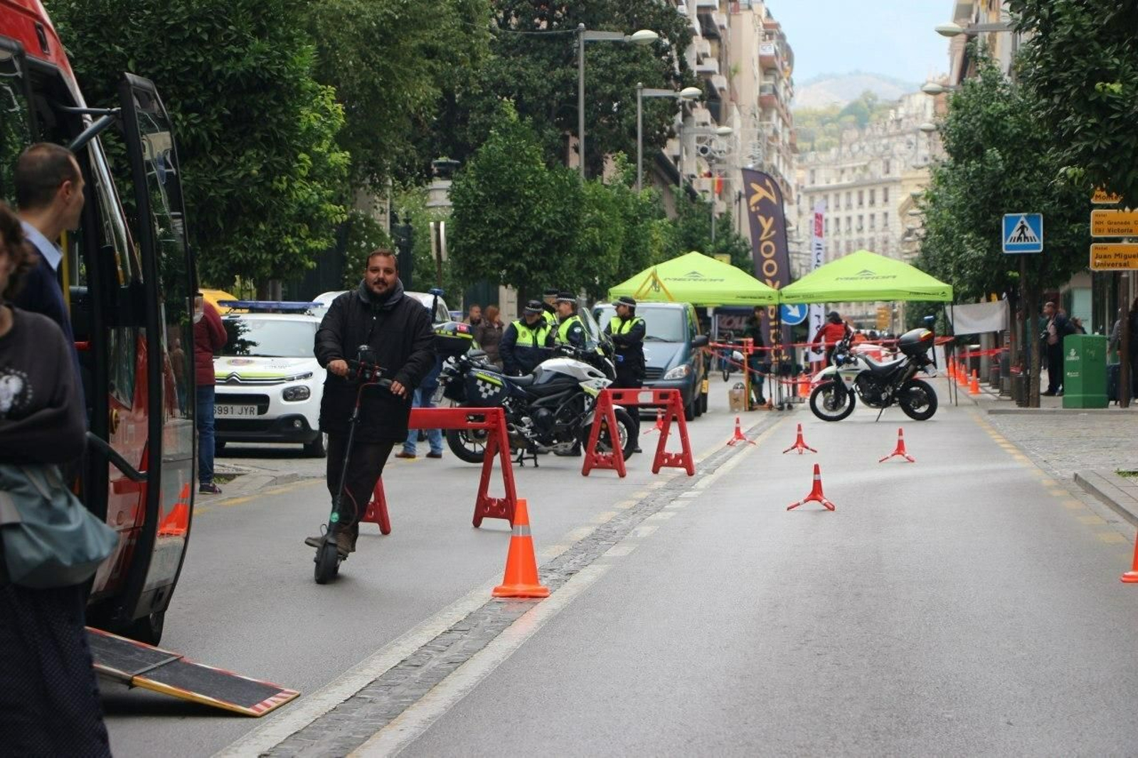 Un patinete en Recogidas en el Día sin Coche.