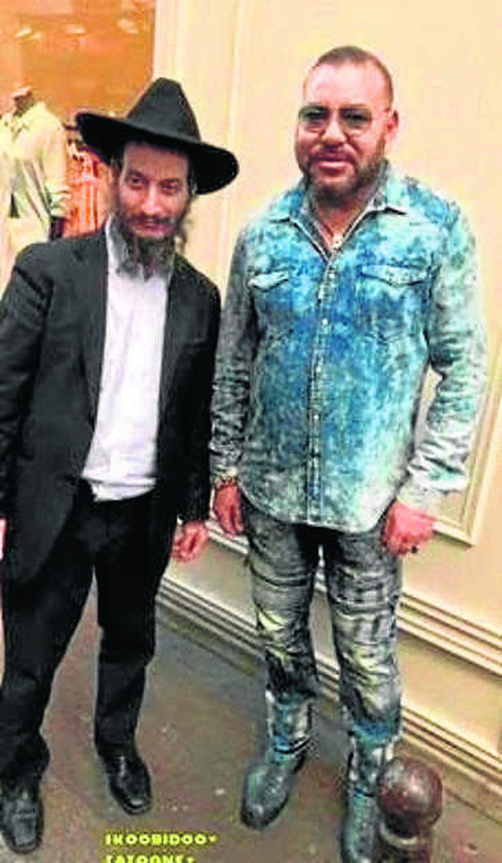 Imágenes de Mohamed VI en París, Ámsterdam y Miami subidas por inmigrantes marroquíes a Facebook