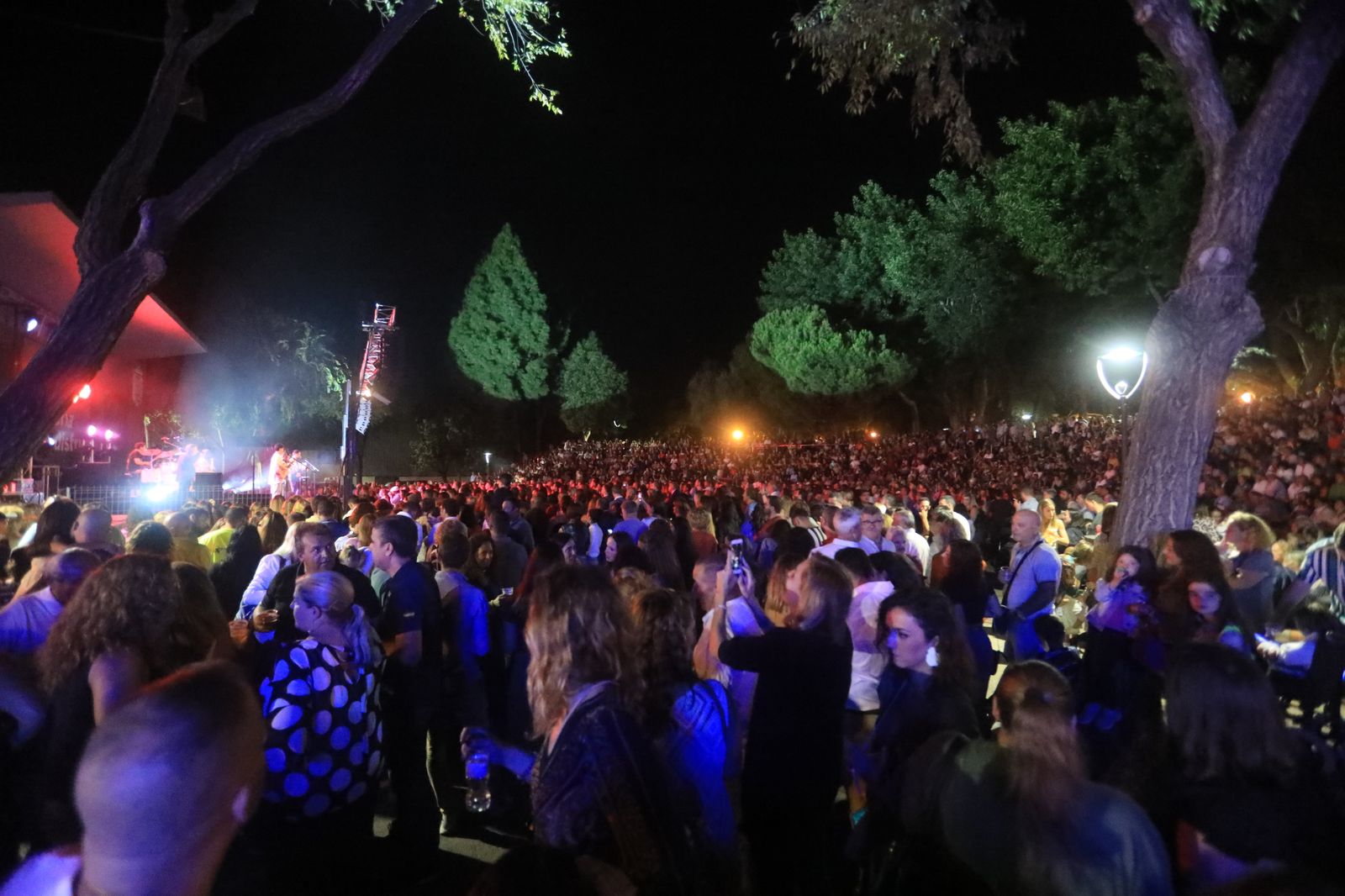 Concierto de La Mari de Chambao en San Fernando