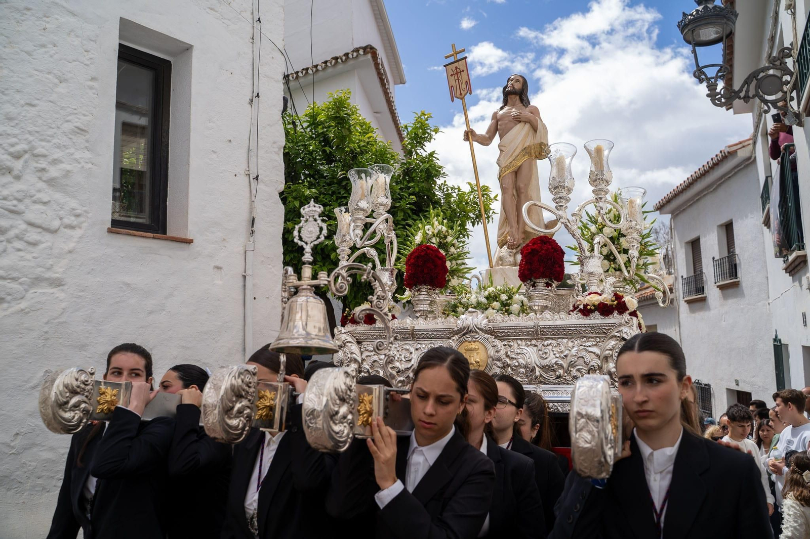 El Domingo de Resurrección en Benalmádena, en imágenes