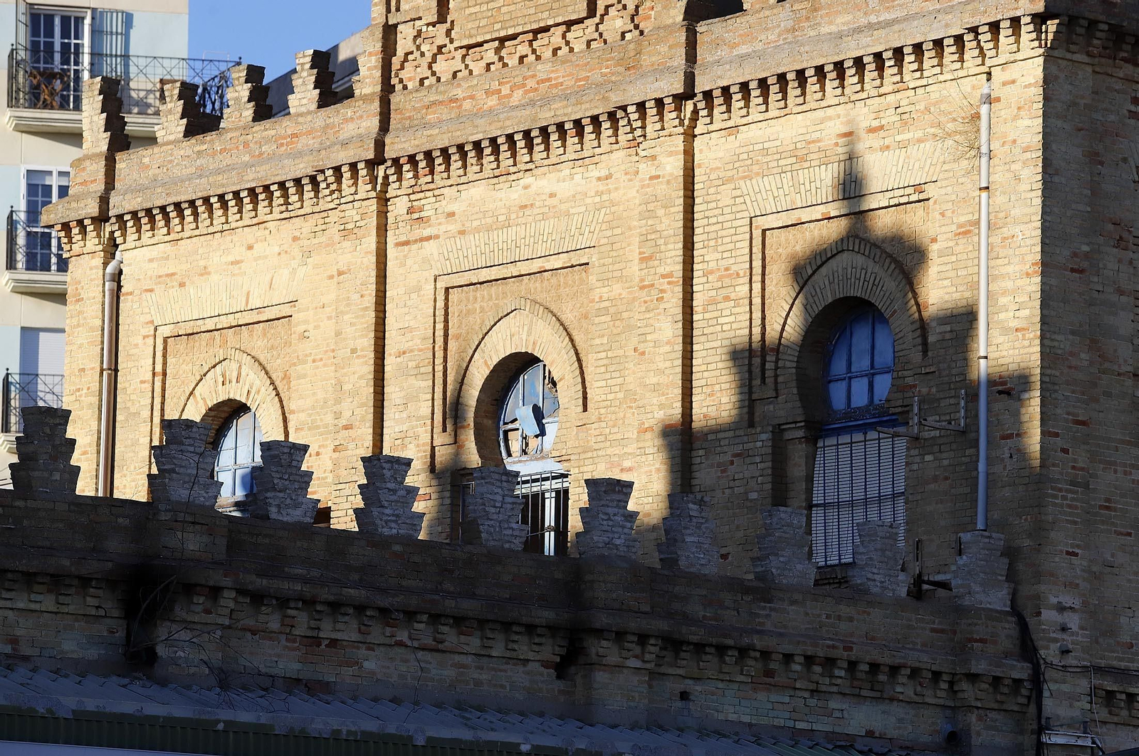 Imágenes de la antigua estación de tren de Huelva tras el incendio