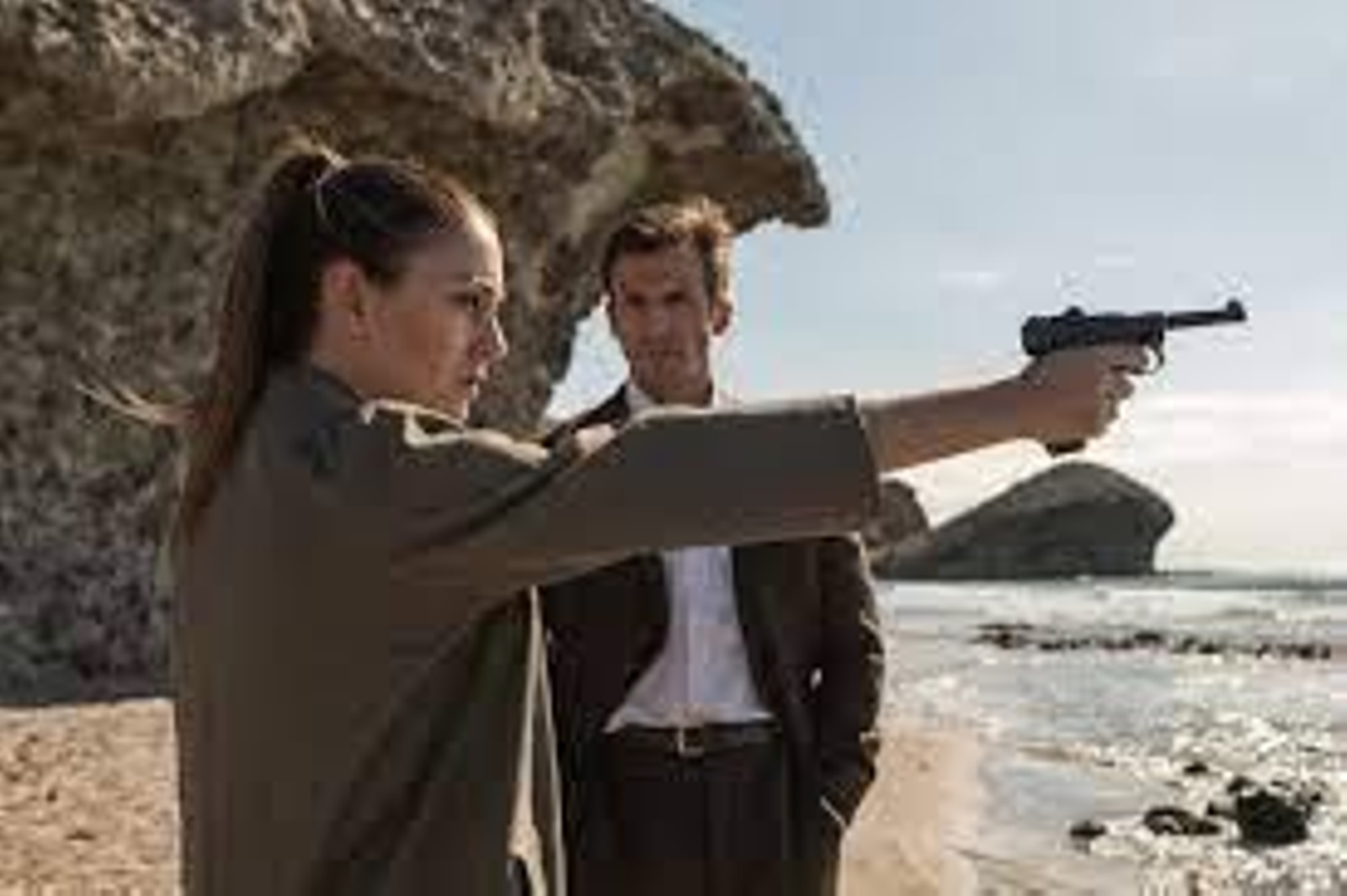 Escena de la serie Jaguar rodada en la Playa de Mónsul