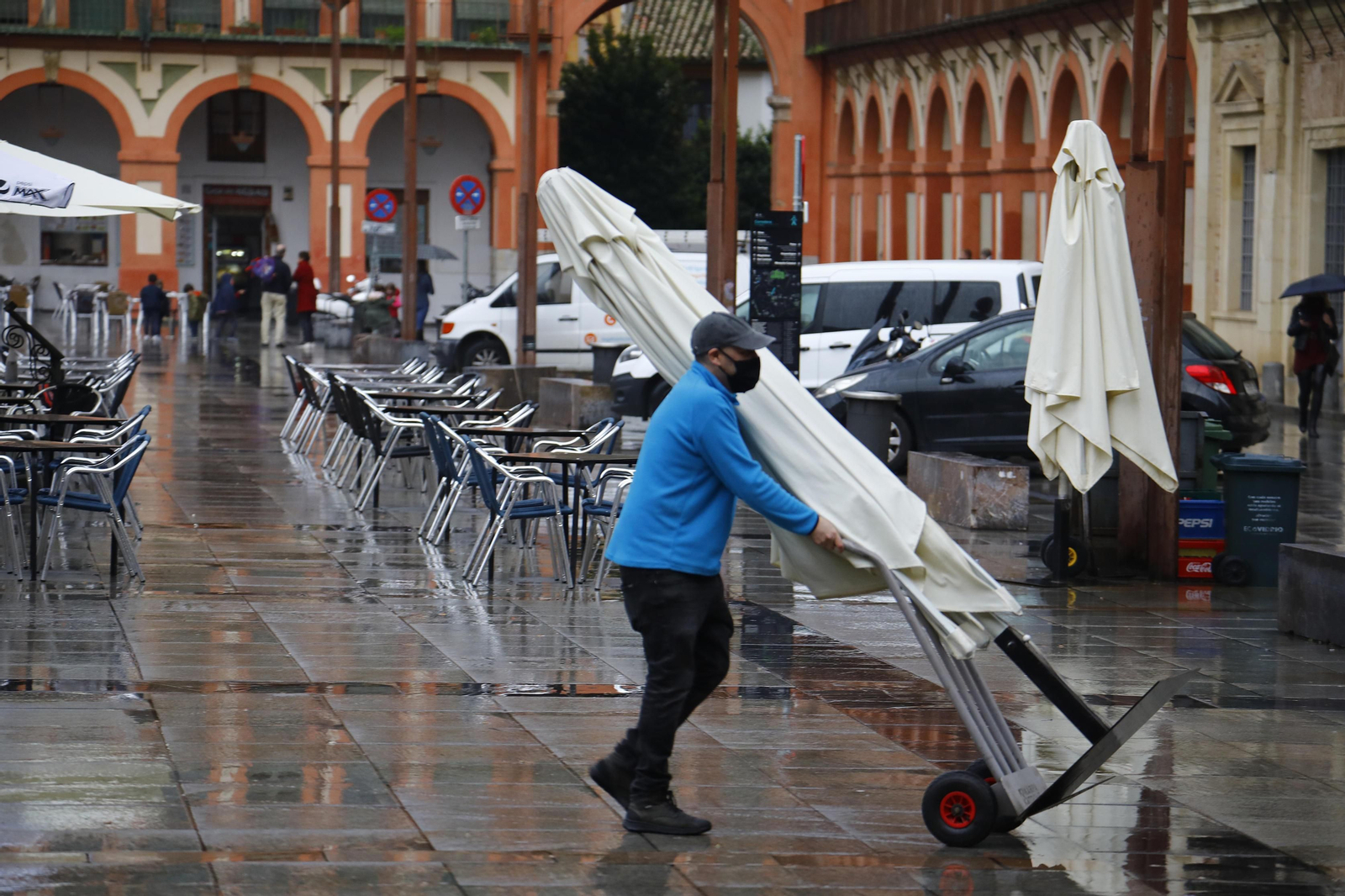 Fotografías: Tarde de bares y compras dos meses después en Córdoba