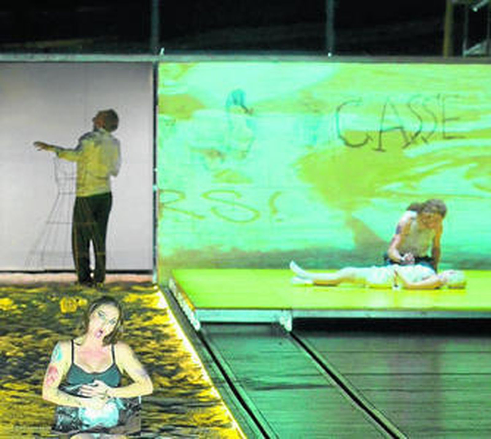 Warlikowski convierte a Medea en una réplica de Amy Winehouse.