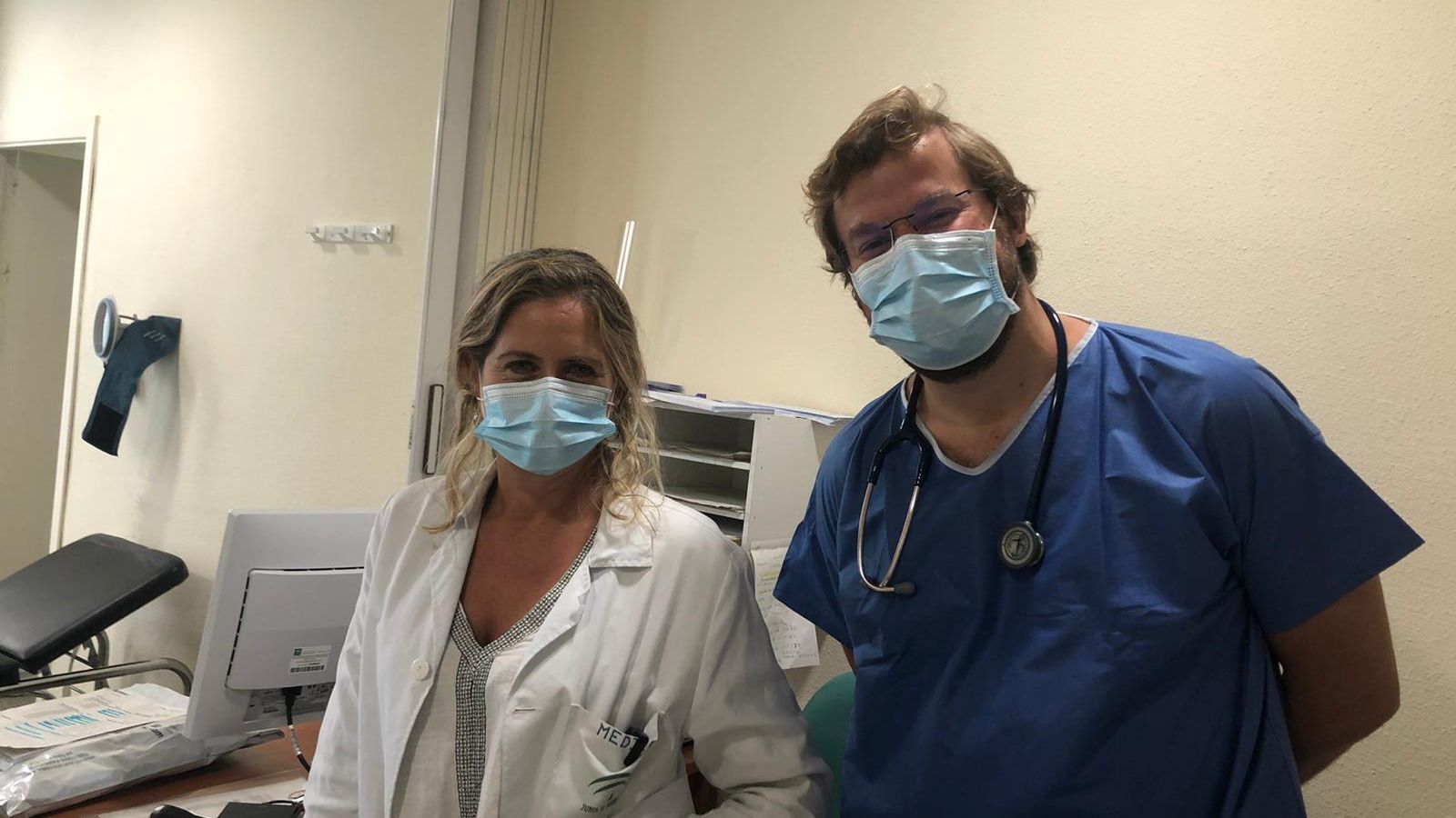 Los doctores Cristina Borrachero y Francisco Muñoz.