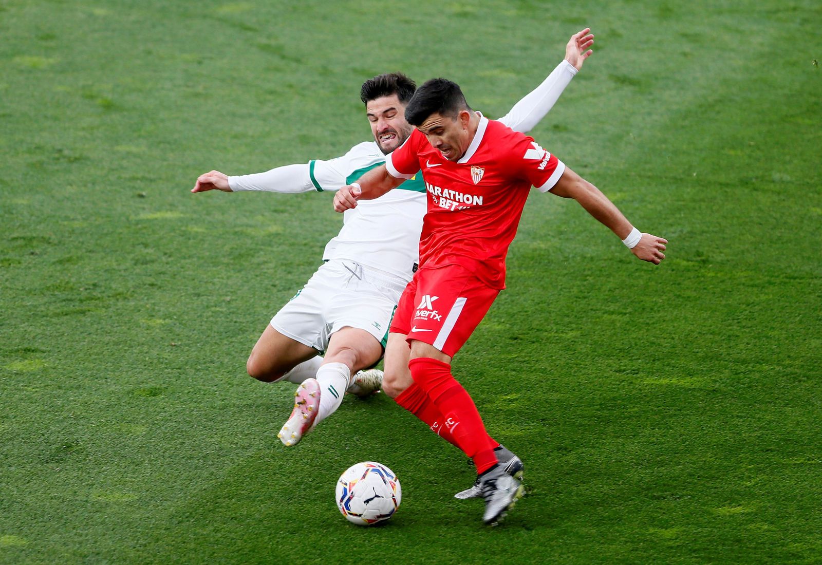 Las imágenes del Elche-Sevilla