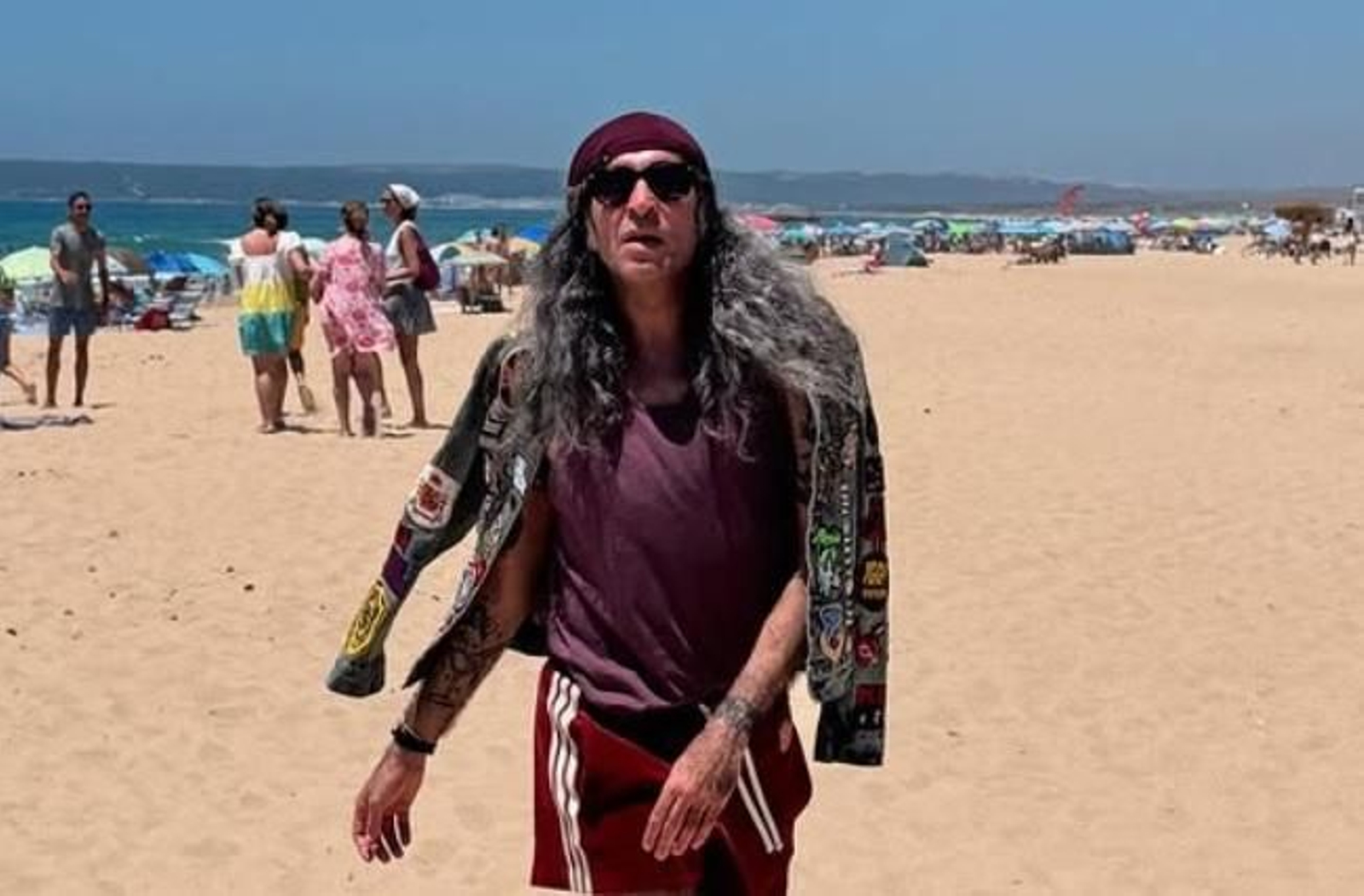 Mario Vaquerizo en la playa de Zahara de los Atunes