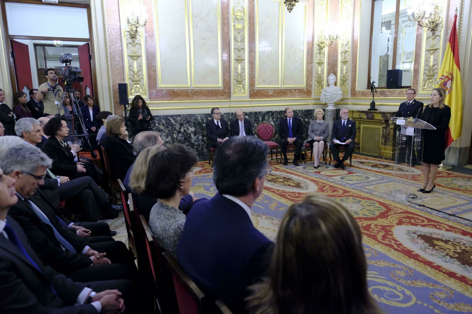 Las imágenes del homenaje a Pérez Llorca en el Congreso