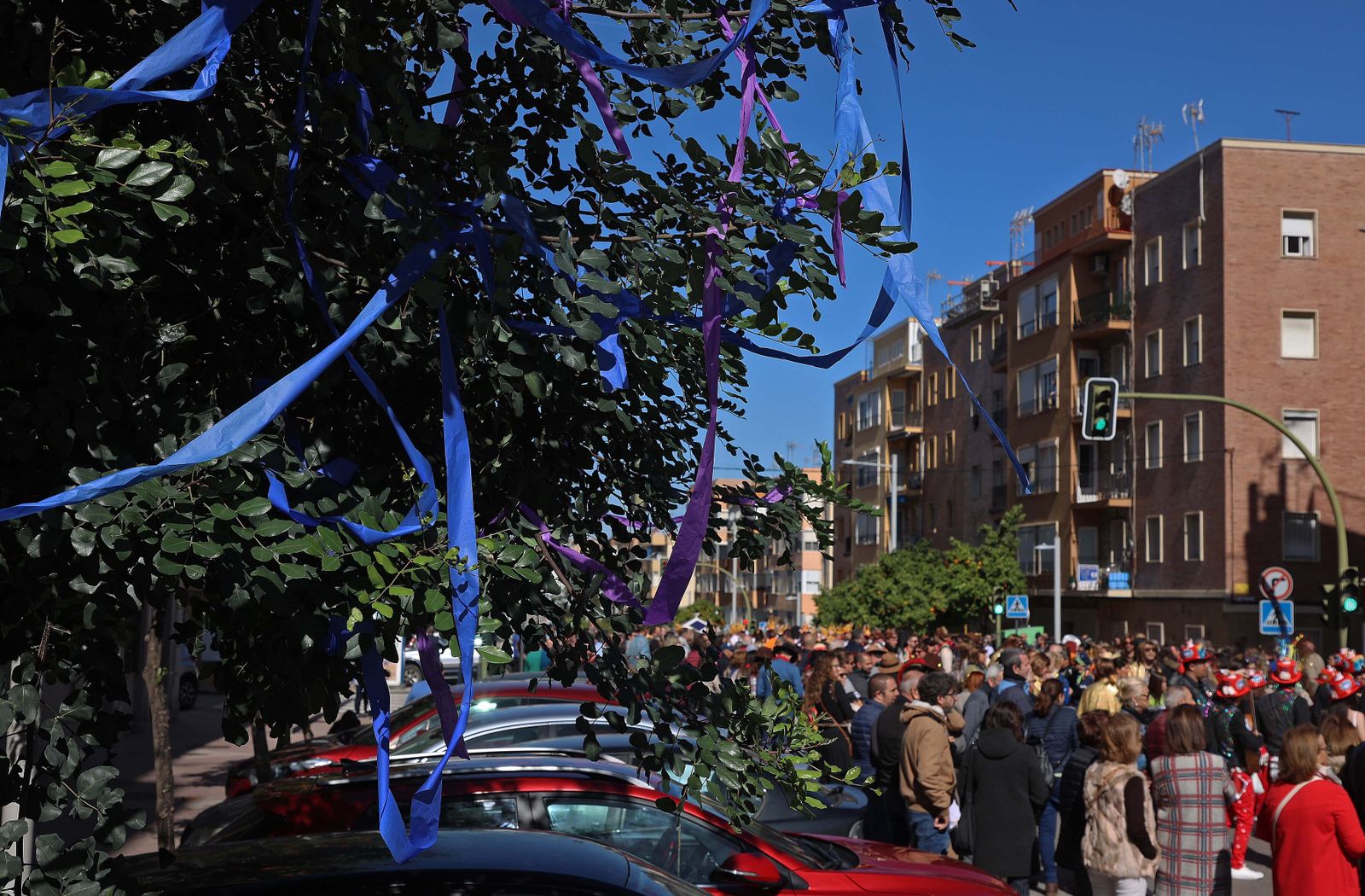La cabalgata de agrupaciones del Carnaval de Algeciras, en imágenes