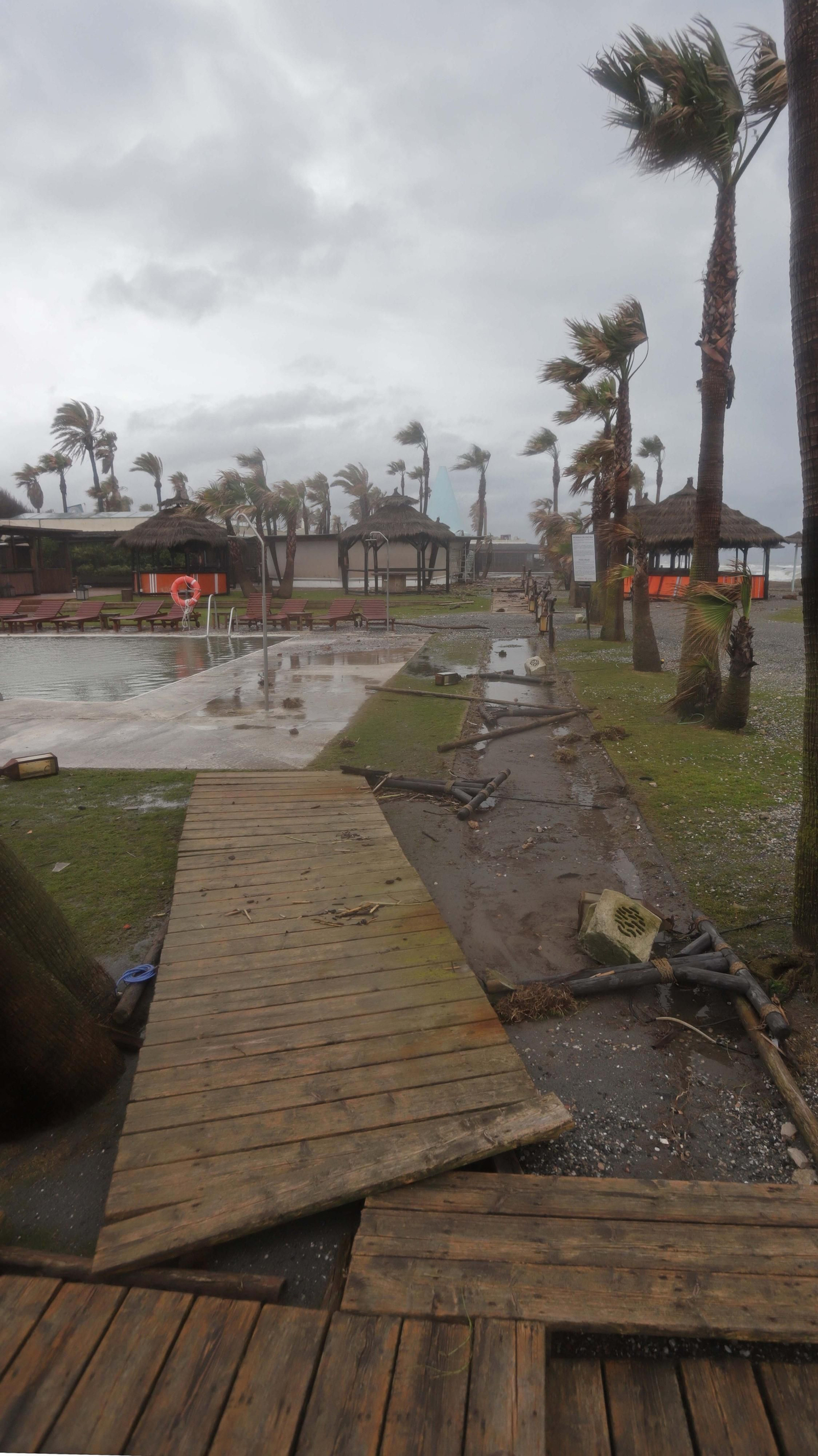 Fotos del restaurante Trocadero Sotogrande tras el temporal