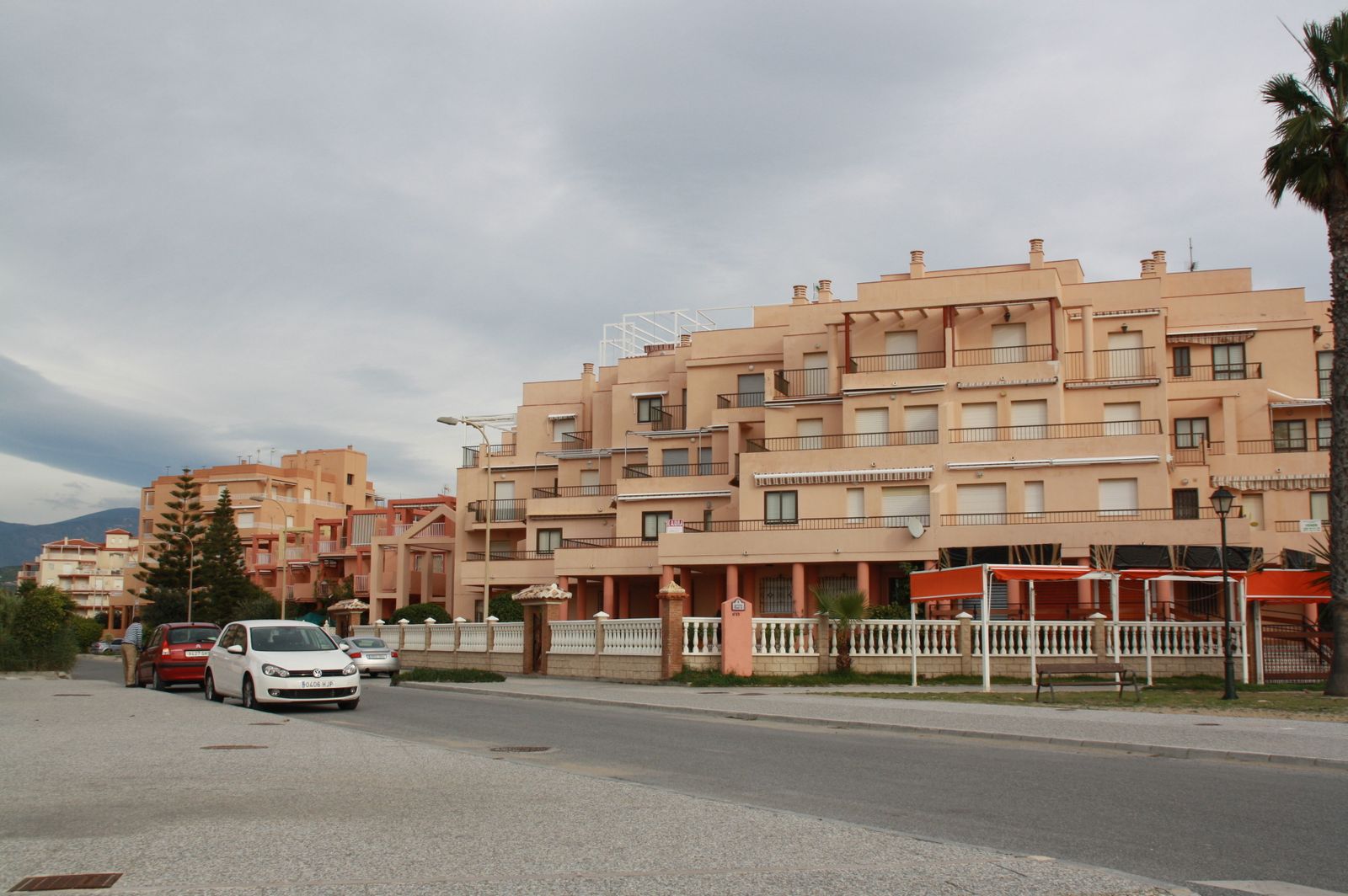 Una de las urbanizaciones cerca de la línea de playa de Salobreña