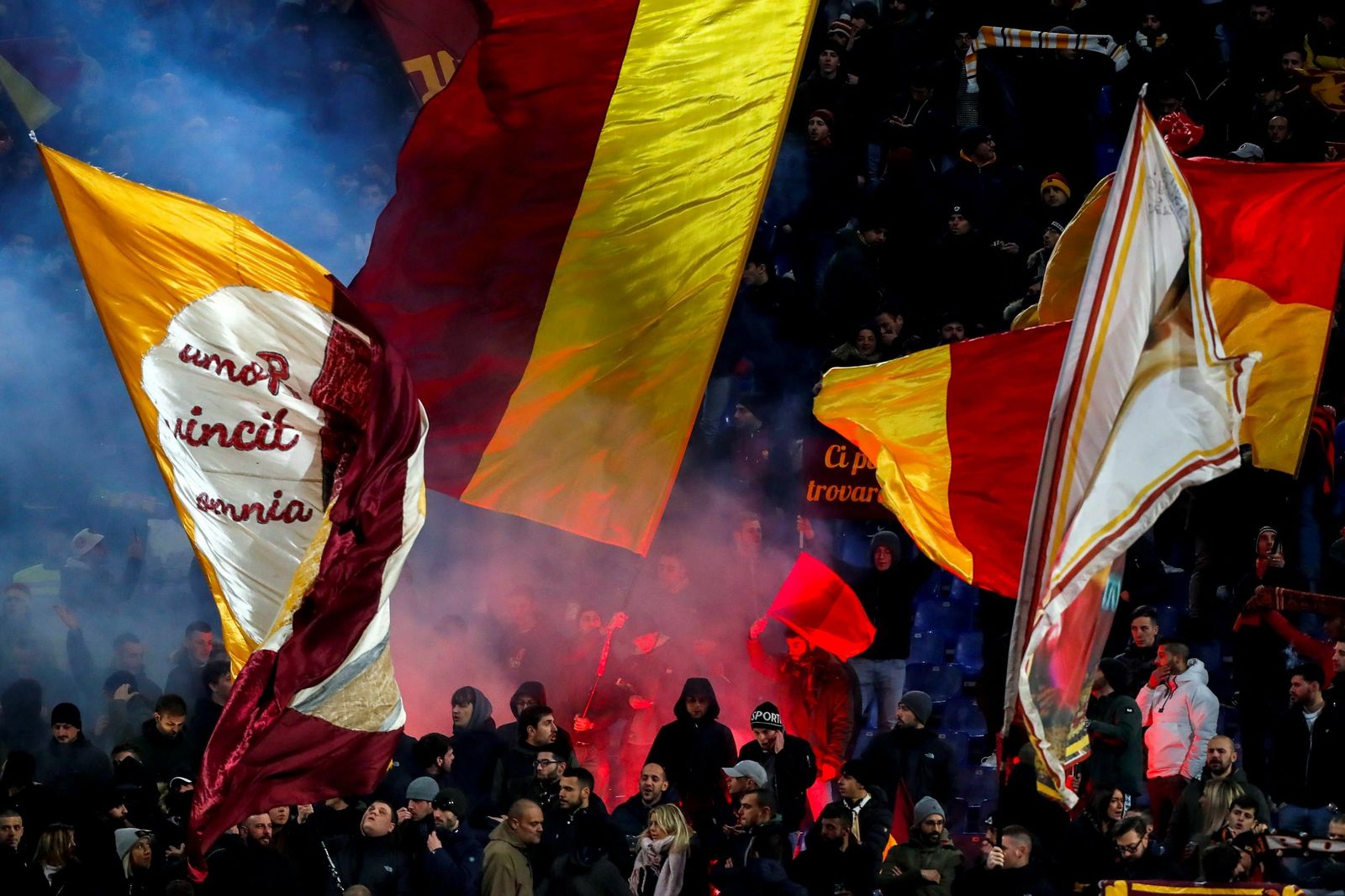 Una imagen de la afición de la Roma en el estadio Olímpico.