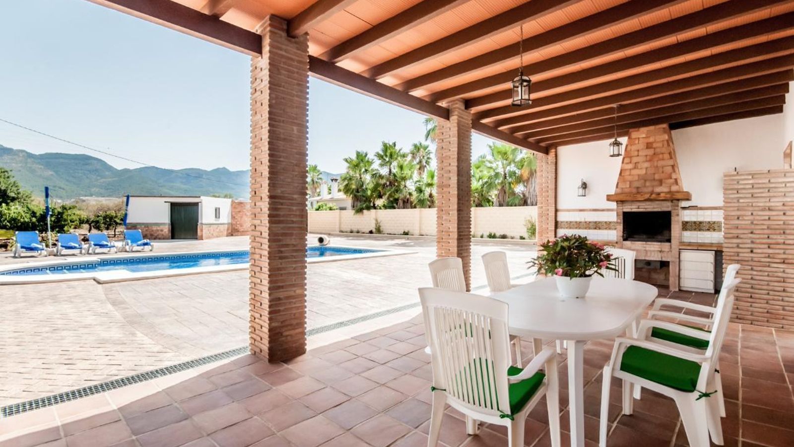 Casa rural La Viña Angulo.