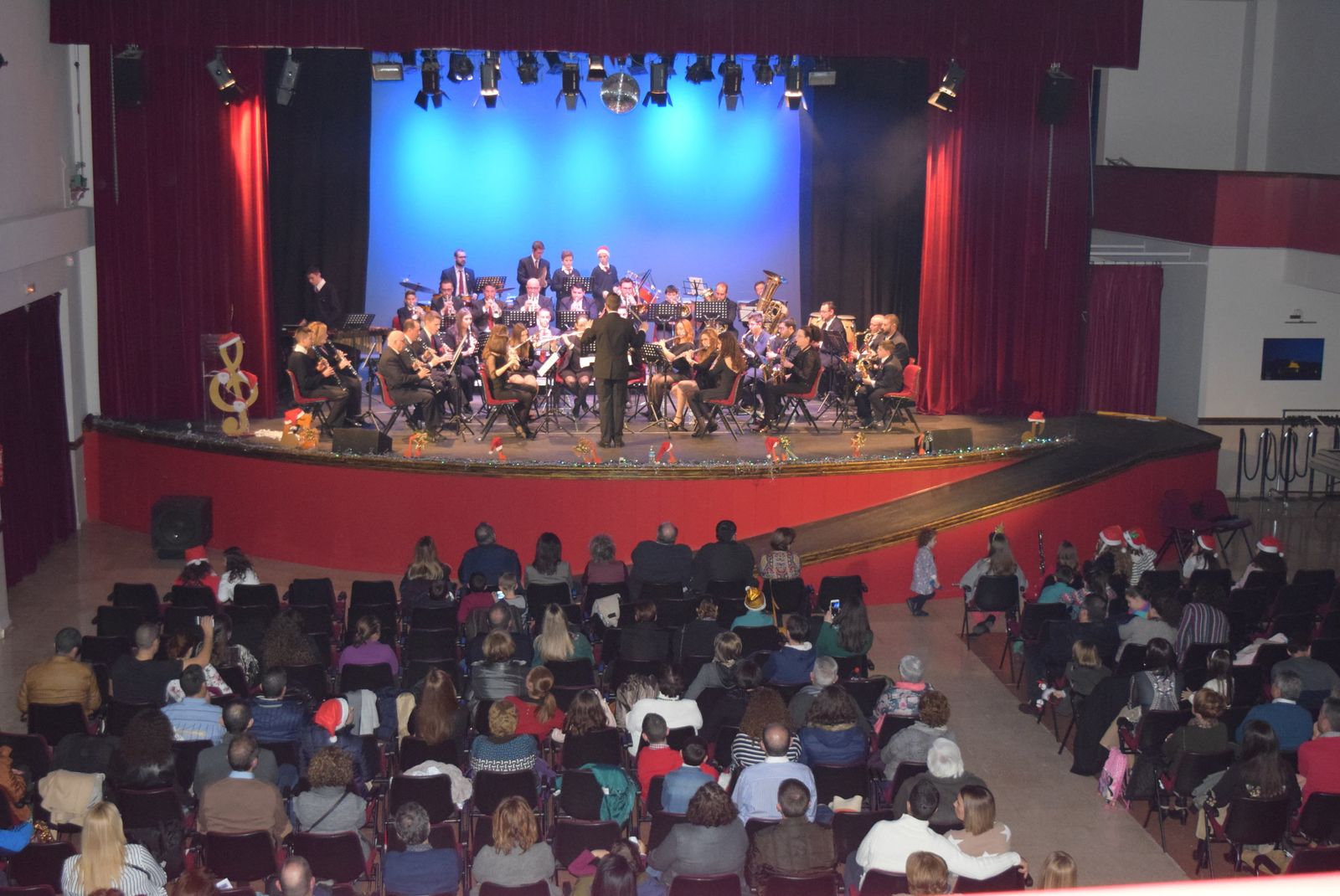 Los gadorenses no quisieron perderse el acontecimiento musical del año.