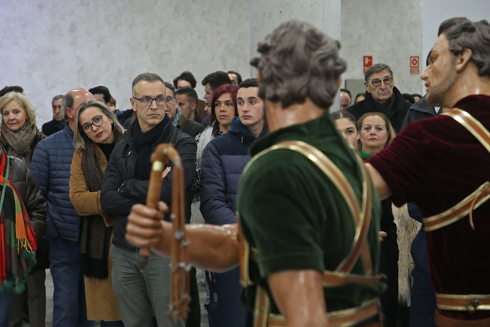 Fotos de la exposición de enseres cofrades en La Línea