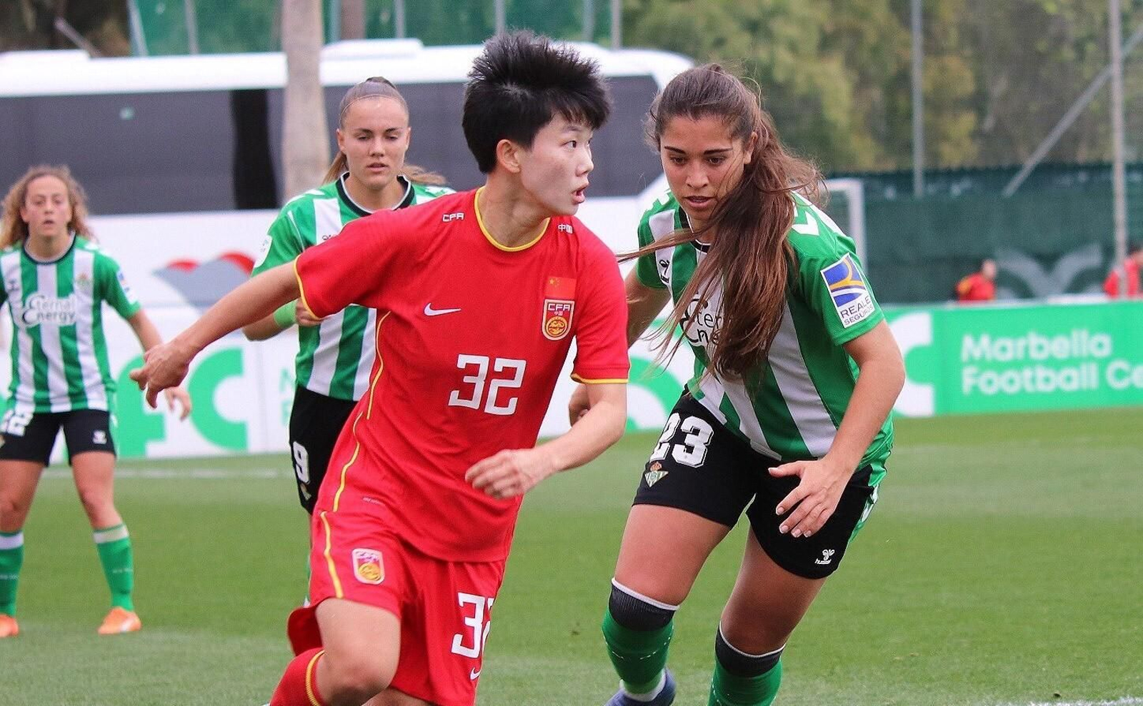 Partido amistoso entre el Betis Féminas y la selección de China en Marbella.
