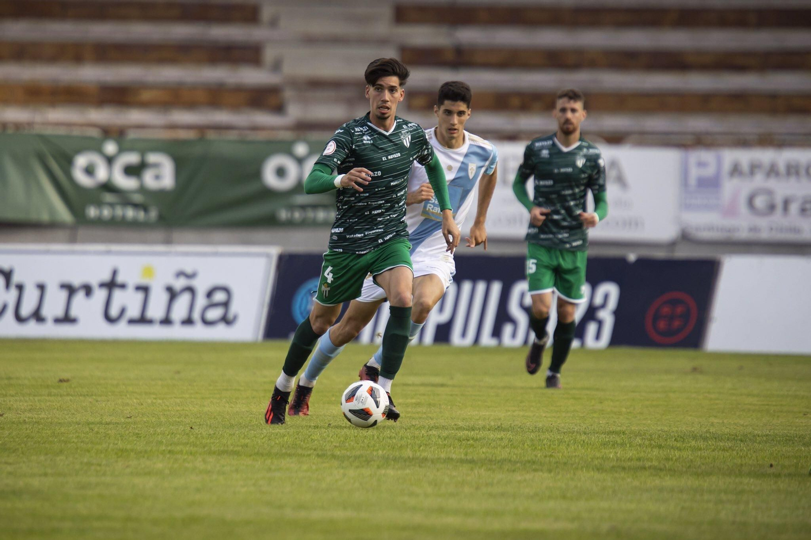 Alberto Trapero en un encuentro con el CD Guijuelo.