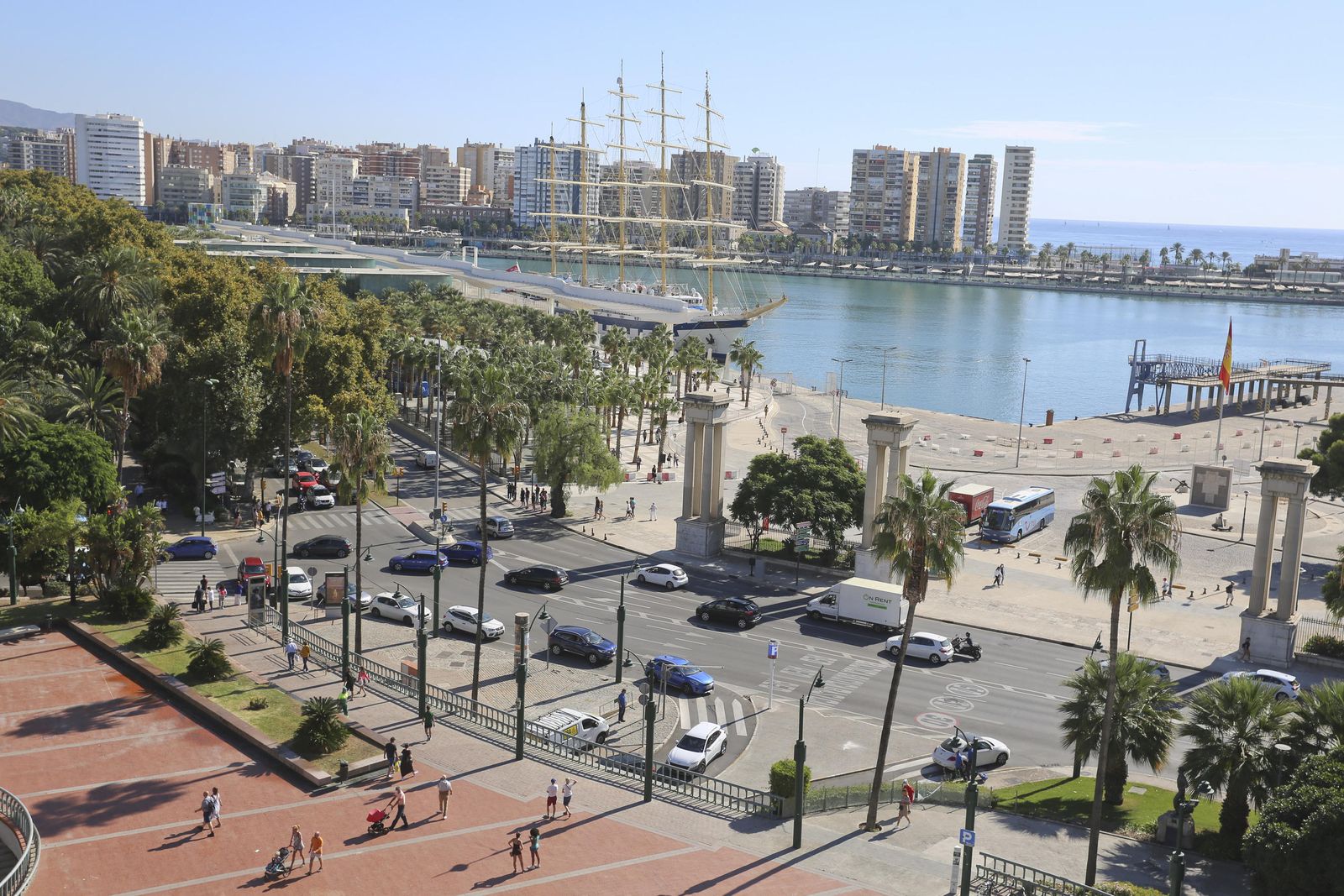 La inauguración del hotel Only You de la Equitativa