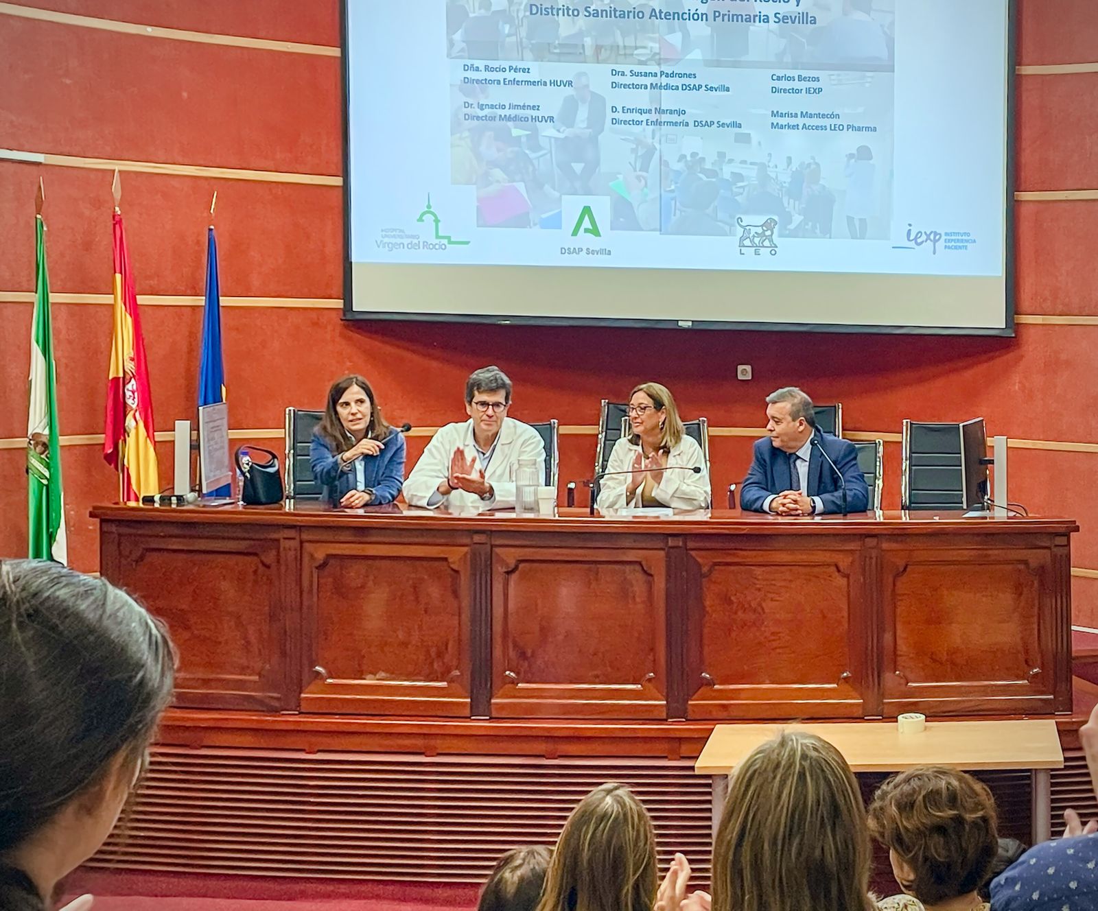 Imágenes del primer taller que se realiza en Dermatología del Virgen del Rocío.