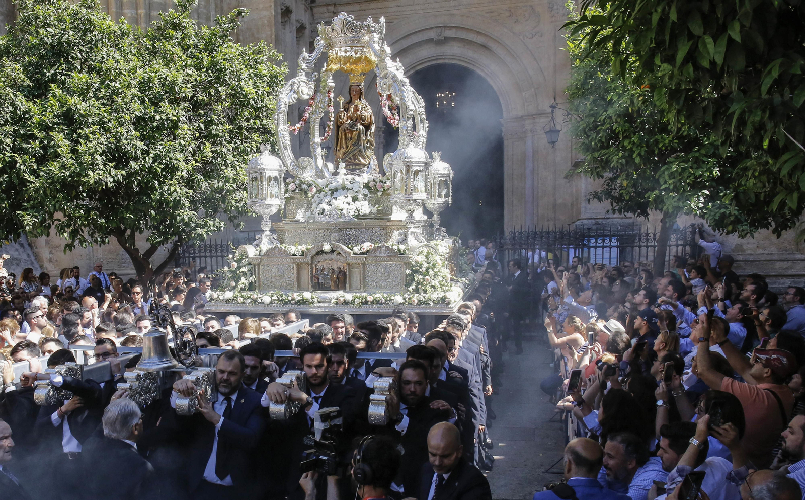 Santa María de  la  Victoria , durante la  procesión magna del 26 de  mayo.
