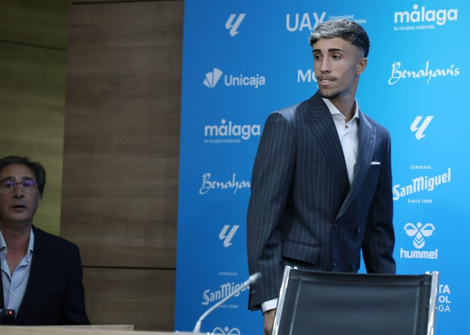 Los jugadores del Málaga CF y su familia arropan a David Larrubia