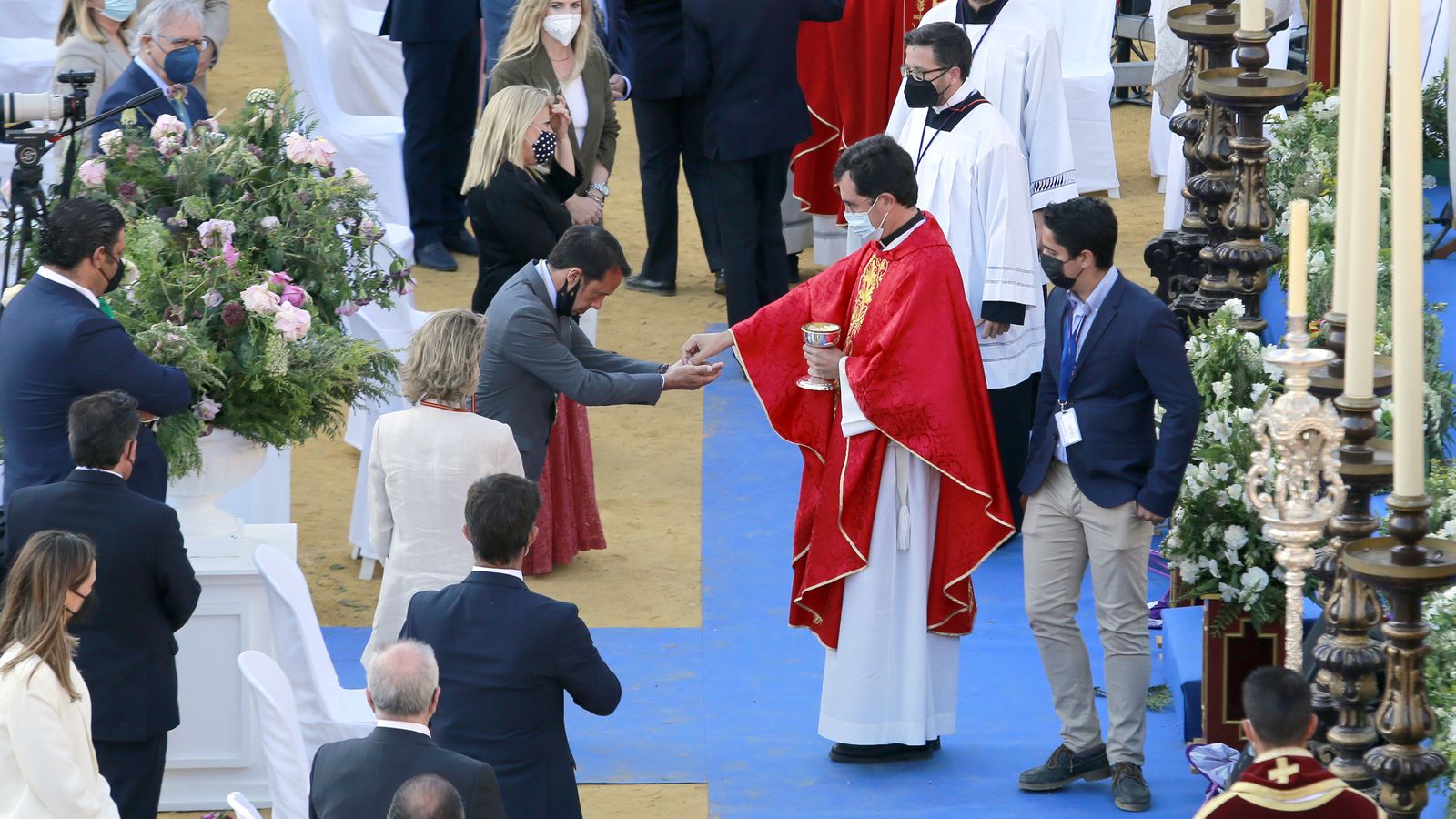 Imágenes de la Misa de Pentecostés en la Plaza de Toros de Jerez