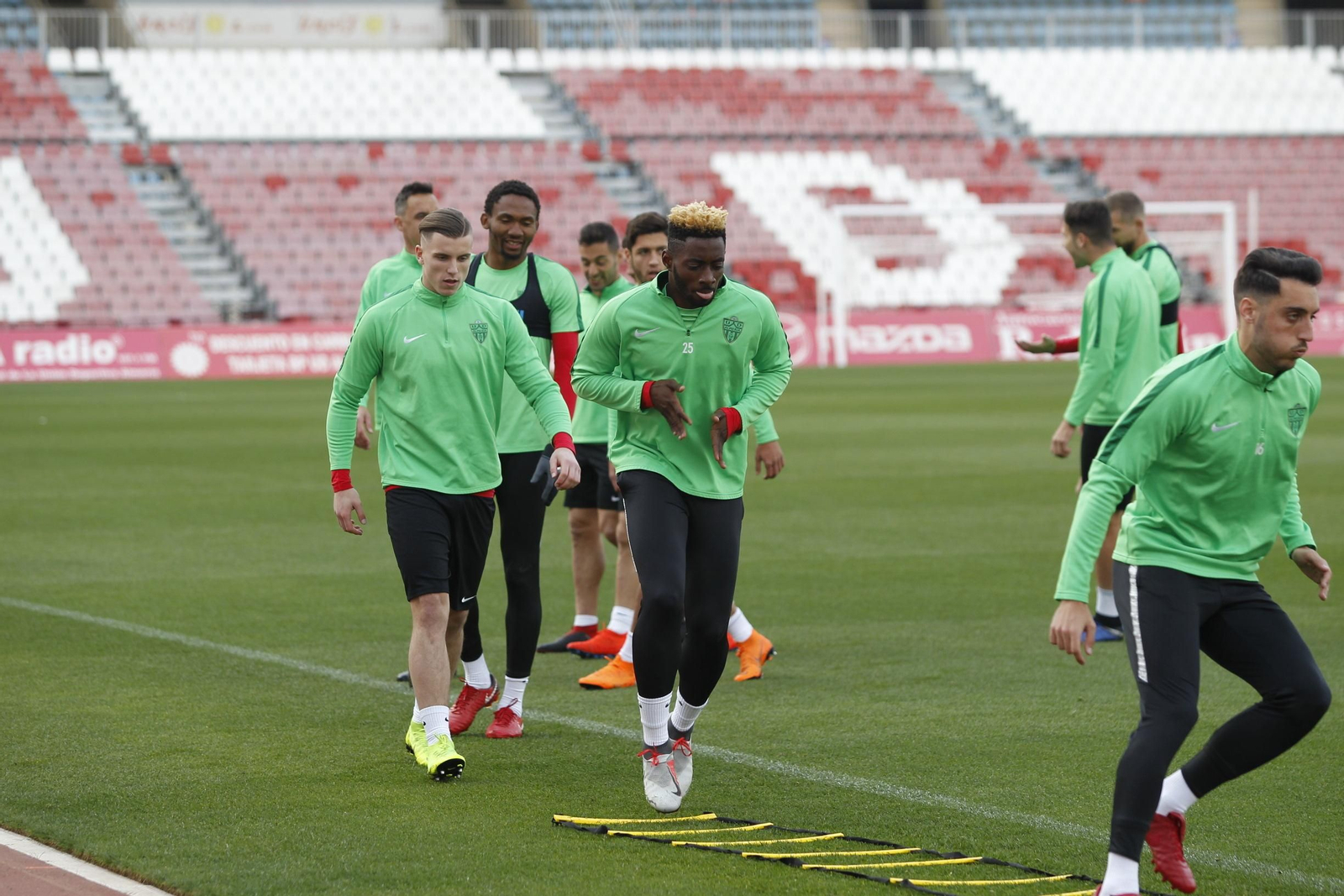 Fotogalería del primer entrenamiento de Demerovic
