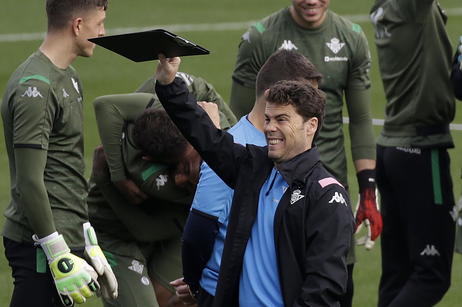 Rubi realiza un gesto en el entrenamiento.