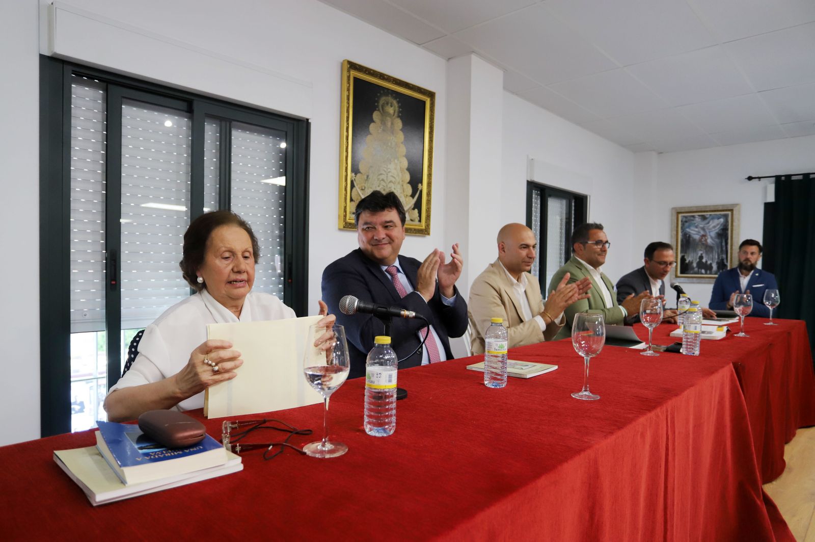 Imágenes de la presentación del libro 'Las recetas de las abuelas de Emigrantes'