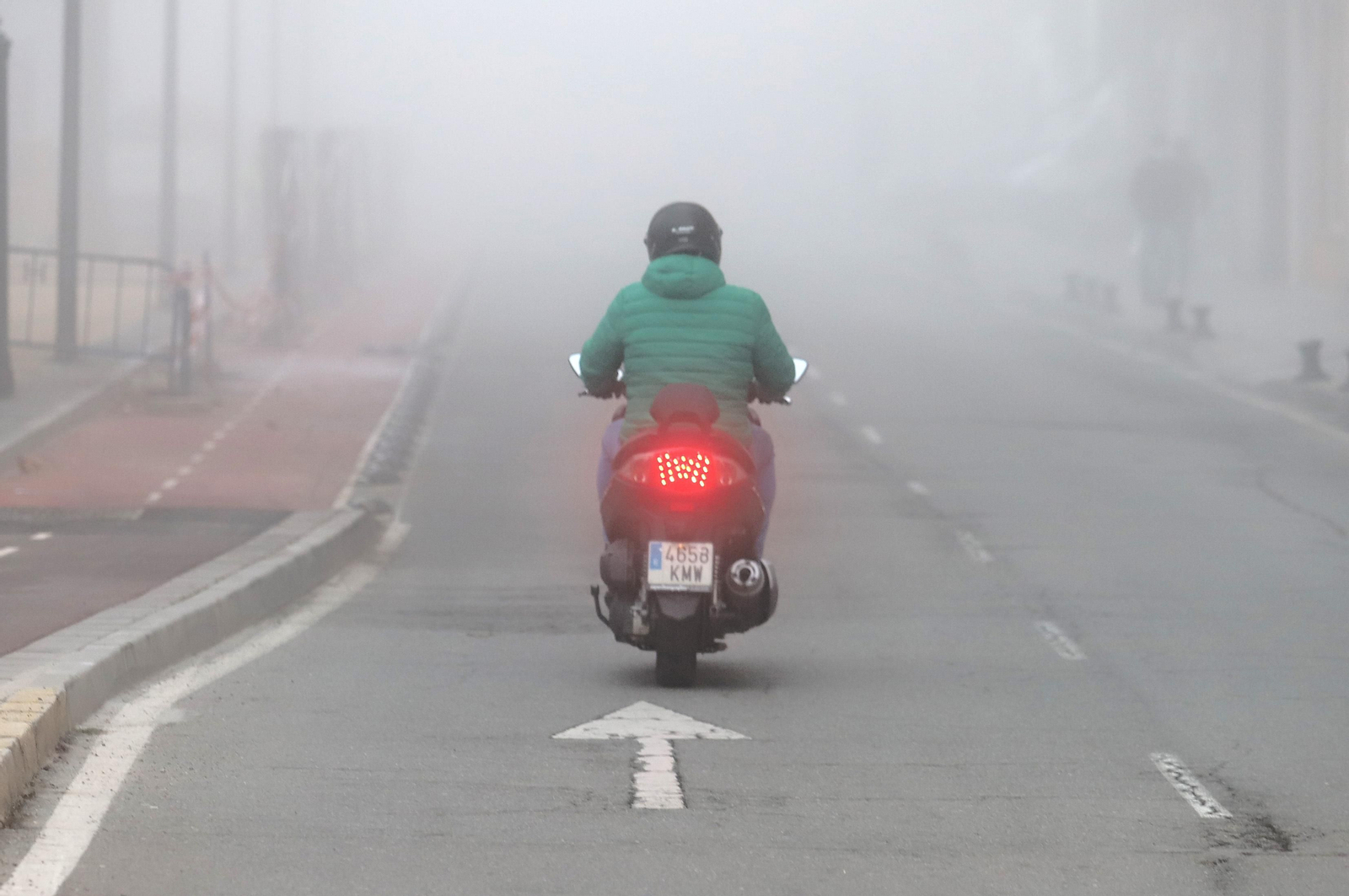 Imágenes de la mañana de niebla en Huelva