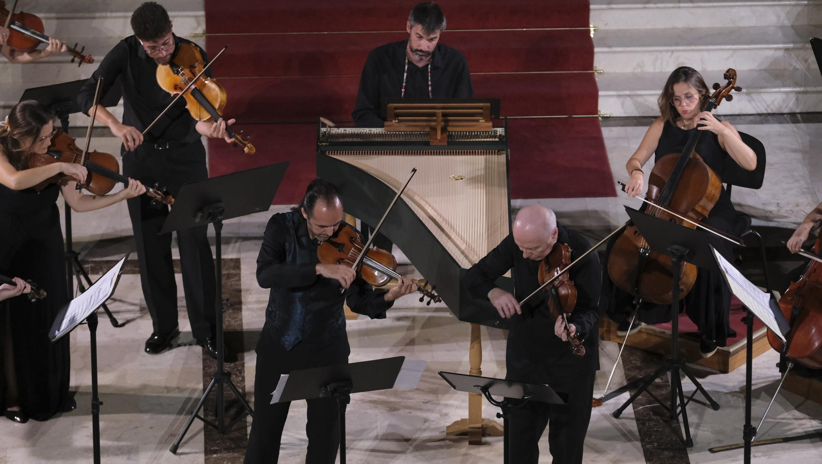 Concierto de la OCAL y del violinista Jesús Reina en Vélez Blanco, en imágenes