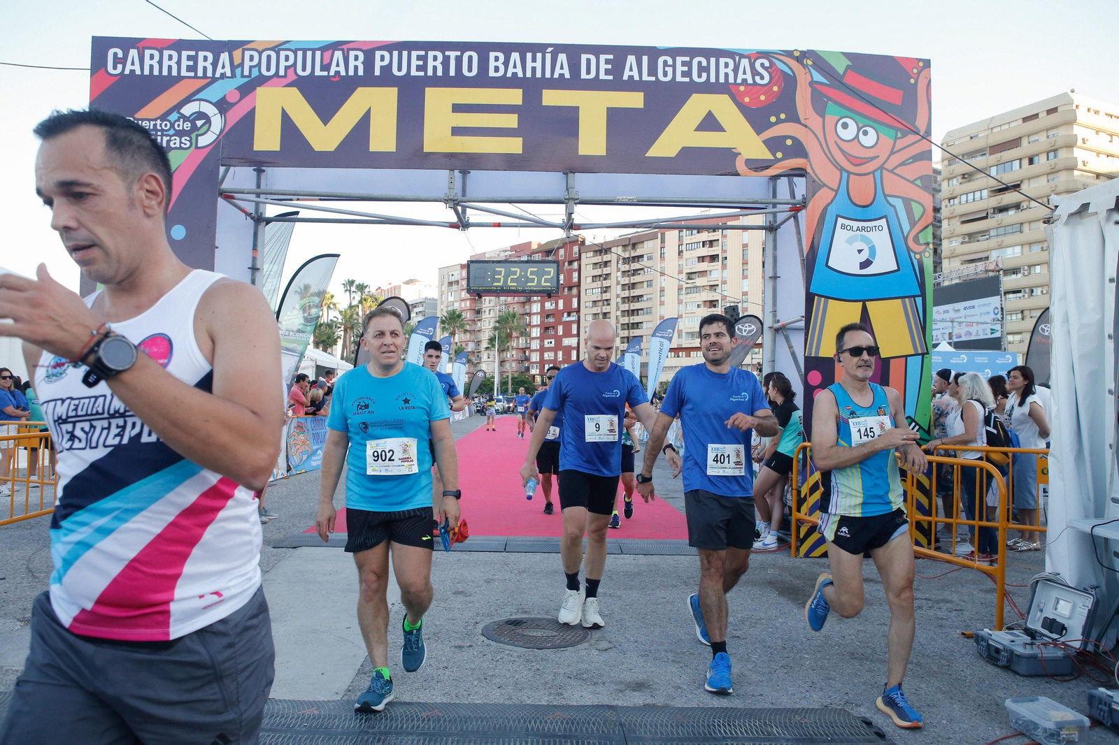 Búscate en la galería de adultos de la XXII Carrera Popular Puerto Bahía de Algeciras