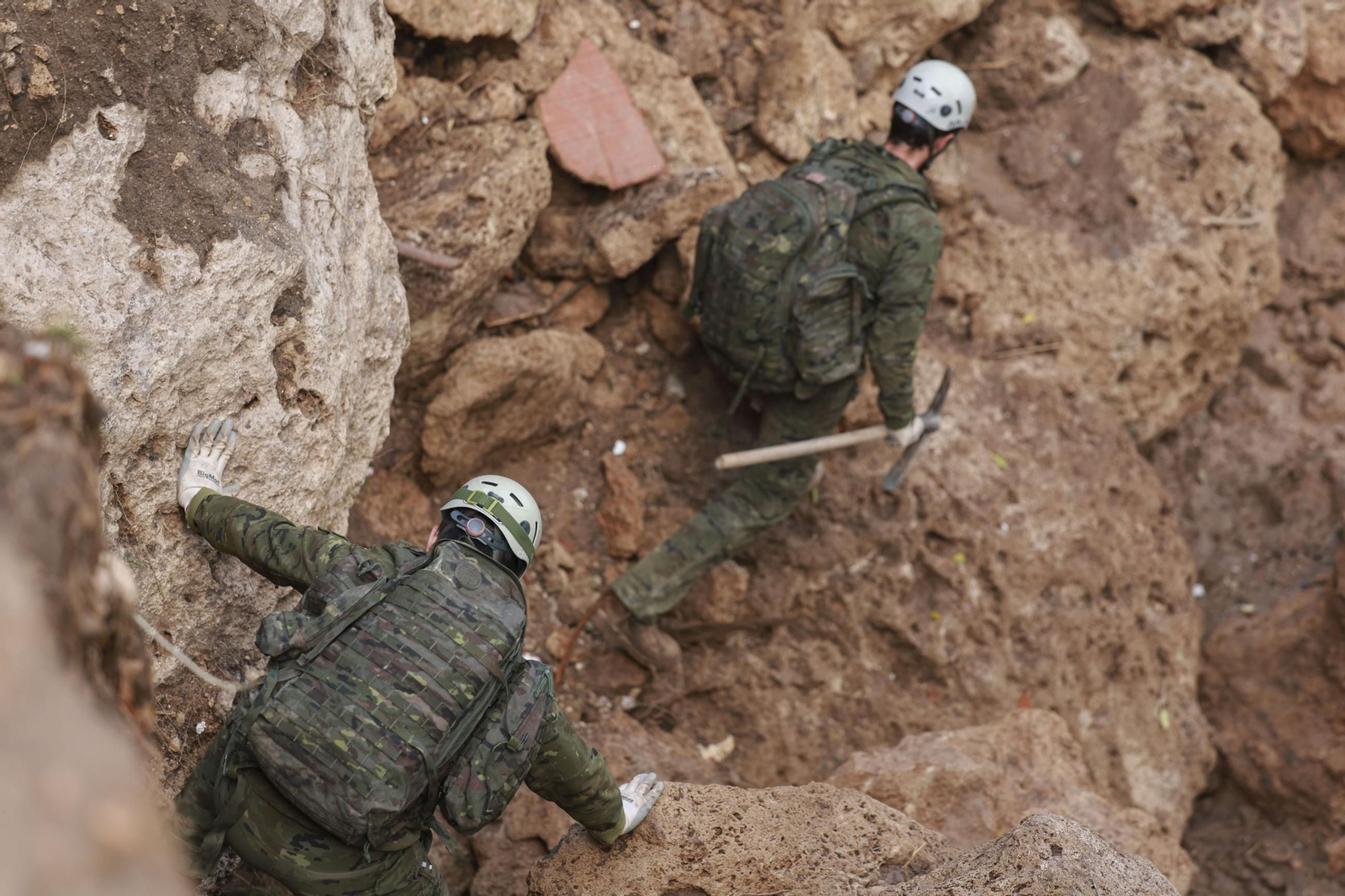Las imágenes de los difíciles  trabajos de búsqueda de desaparecidos en Letur