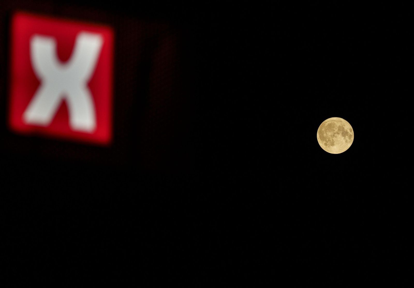 La Superluna azul captada en diferentes partes del planeta: un disfrute visual de la Luna del Esturión