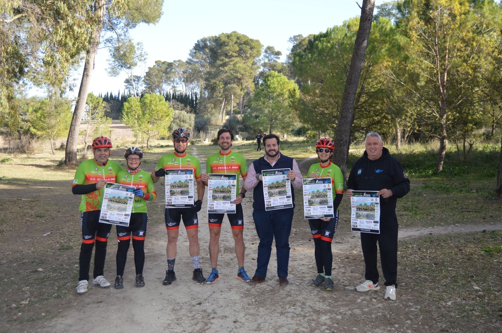 El alcalde de Estella, Ricardo Sánchez, ha presentado el cartel de la quinta prueba del Provincia que se disputa el 6 de marzo.